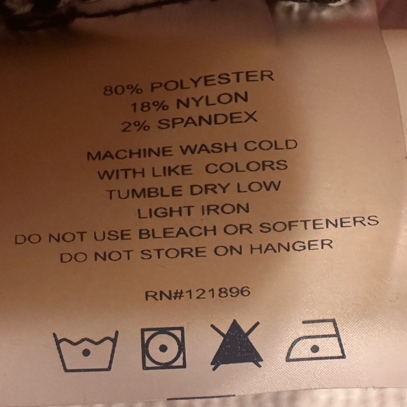 Title Nine Women’s Black & White Striped Synergy Turtleneck Layering XS runs big - Picture 4 of 4